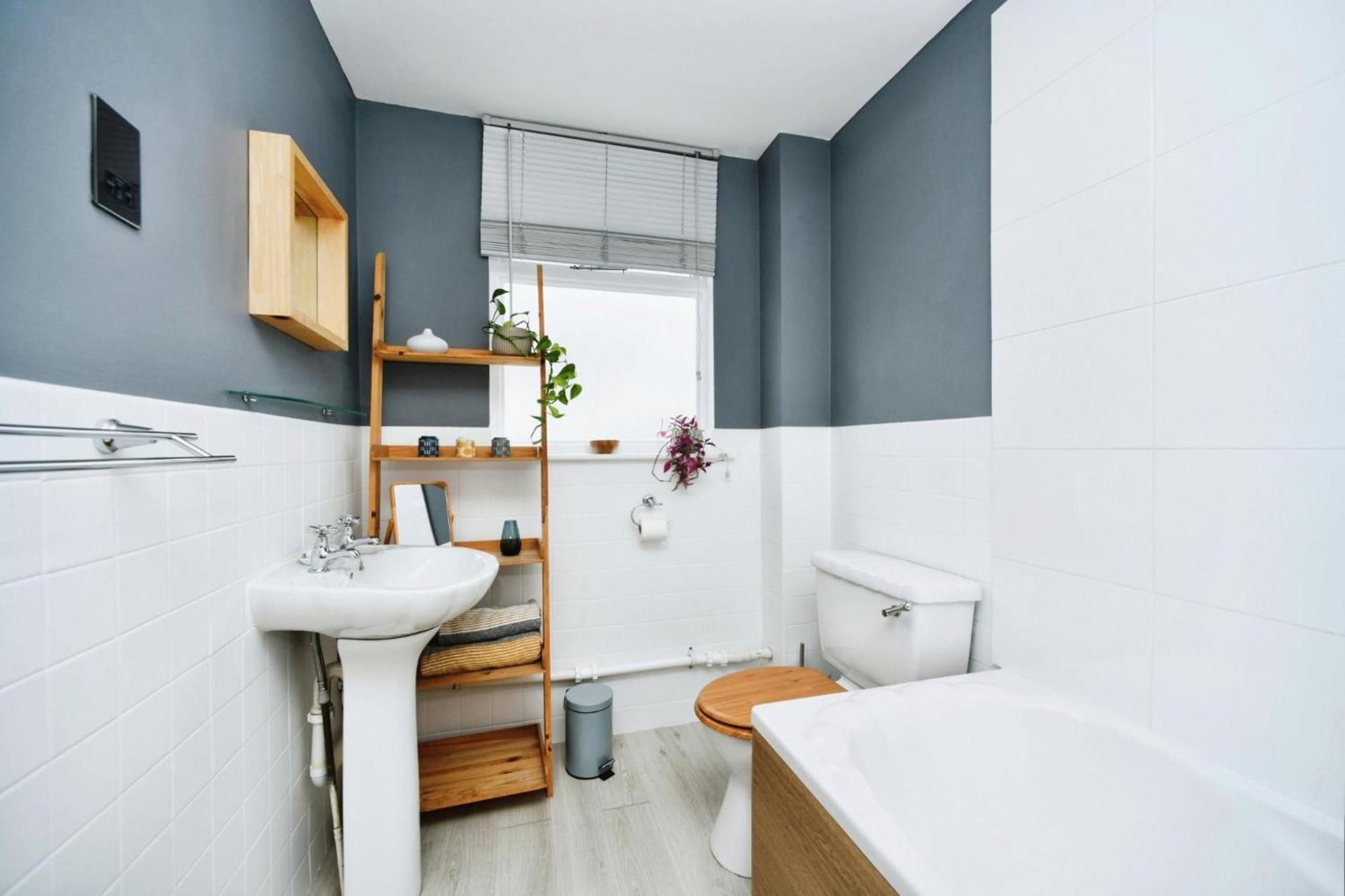 Sunny Seaside Sanctuary - Two Bedroom Apartment Brighton Ngoại thất bức ảnh